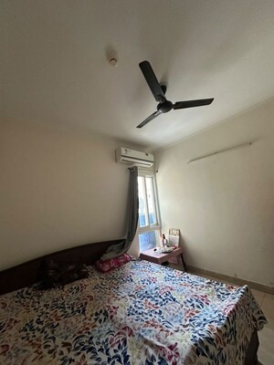 Furnished Amenities in 2.5 BHK Apartment at Panchsheel Greens II, Sector 16 Greater Noida – for Rent