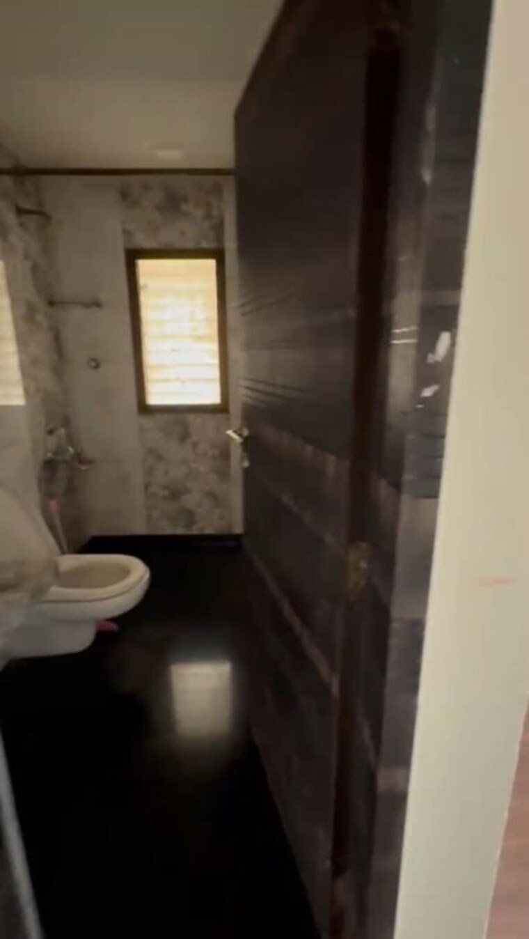 Bathroom, swami-tower 3 Bedroom 1560 Sq.Ft. Apartment In Chembur Mumbai 10462725