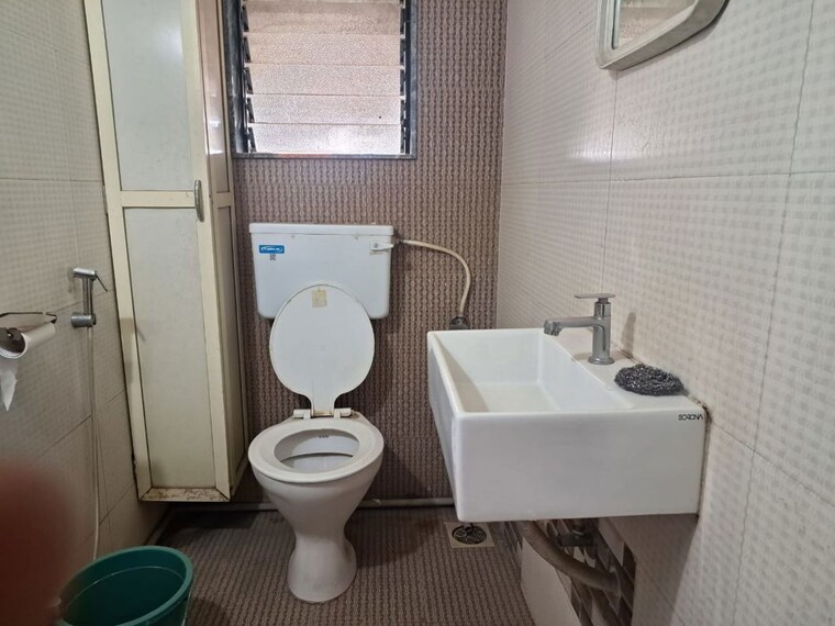 Bathroom, venus-tower-andheri Commercial Office Space 500 Sq.Ft. In Andheri West Mumbai 10460902
