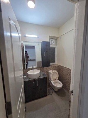 Bathroom in 2.5 BHK Apartment at Silverglades The Melia, Sohna Sector 35 – for Rent
