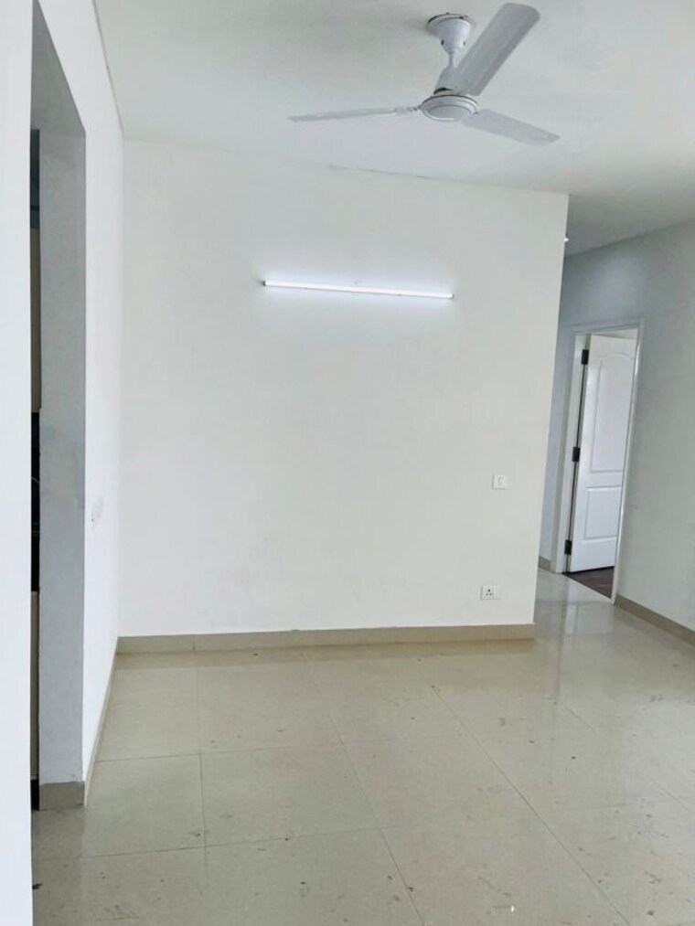Room, silverglades-the-melia 2.5 Bedroom 1425 Sq.Ft. Apartment In Sohna Sector 35 Gurgaon 10462789