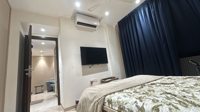 Bedroom, hiranandani-regent-hill 1 Bedroom 379 Sq.Ft. Apartment In Powai Mumbai 10462785