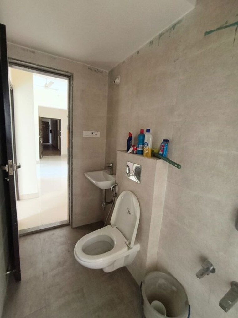 Bathroom, joshi-automatic-chs 3 Bedroom 1300 Sq.Ft. Apartment In Panch Pakhadi Thane 10462814
