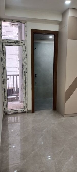 Room in 3 BHK Builder Floor at Unique Homes, Sector 110 – for Sale