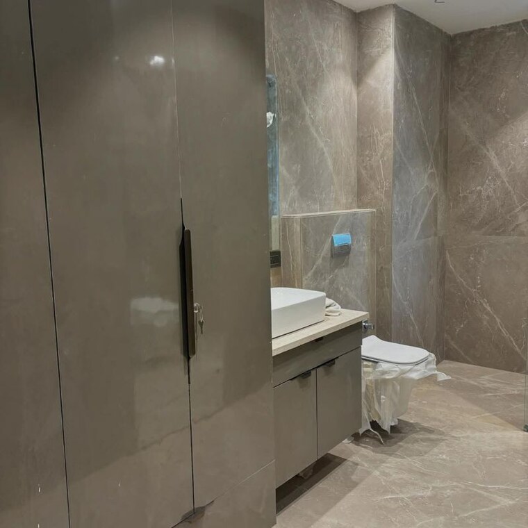 Bathroom, landmark-the-residency 3 Bedroom 1710 Sq.Ft. Apartment In Sector 103 Gurgaon 10462825