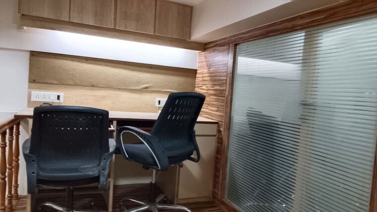 Team Area, crystal-plaza-andheri-west Commercial Office Space 240 Sq.Ft. In Andheri West Mumbai 10438354