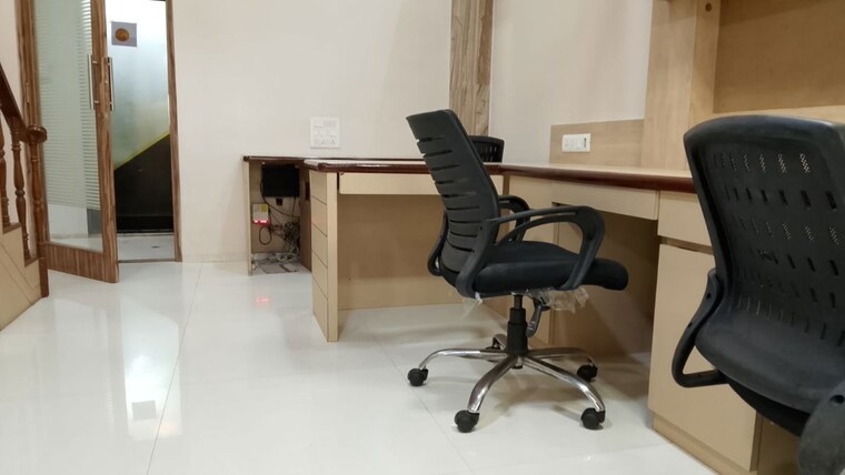Team Area, crystal-plaza-andheri-west Commercial Office Space 240 Sq.Ft. In Andheri West Mumbai 10438354