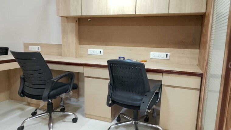 Team Area, crystal-plaza-andheri-west Commercial Office Space 240 Sq.Ft. In Andheri West Mumbai 10438354