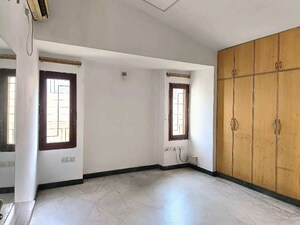 Room in 4 BHK Independent House at Anand Nagar – for Sale