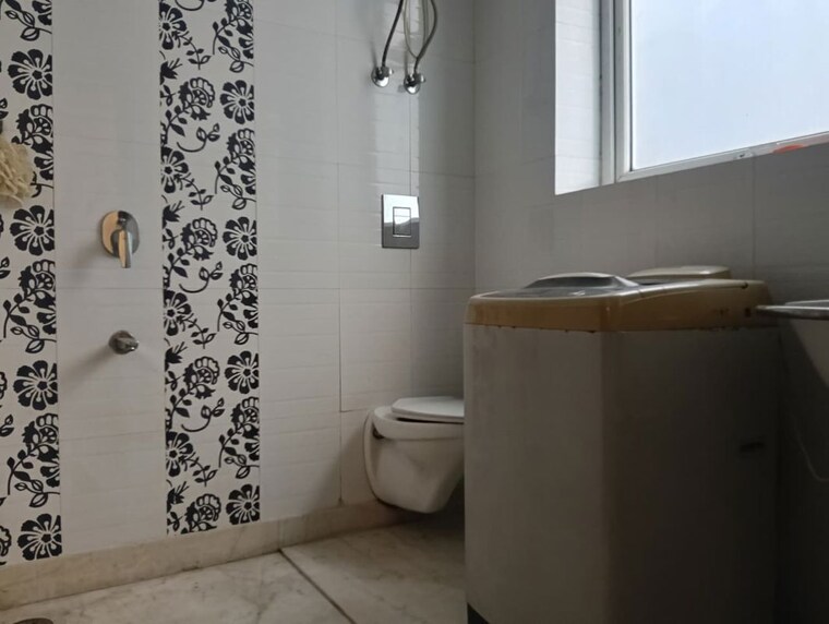 Bathroom, signature-global-orchard-avenue 2 Bedroom 900 Sq.Ft. Builder Floor In Sector 93 Gurgaon 10462859