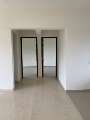Room in 4 BHK Apartment at Skyi Songbirds, Bavdhan – for Rent