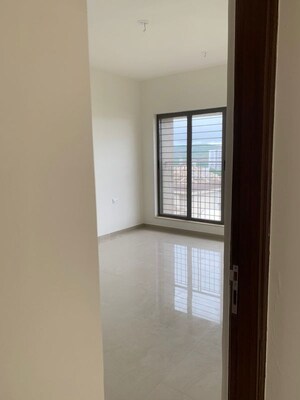 Room in 4 BHK Apartment at Skyi Songbirds, Bavdhan – for Rent