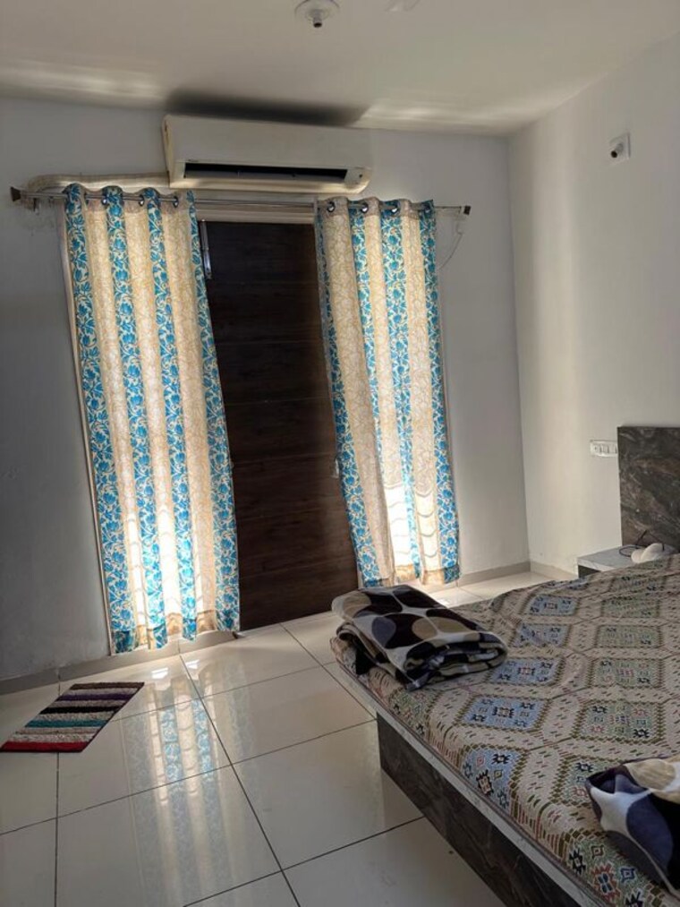 Room, race course 3 Bedroom 1750 Sq.Ft. Villa In Race Course Vadodara 10462861