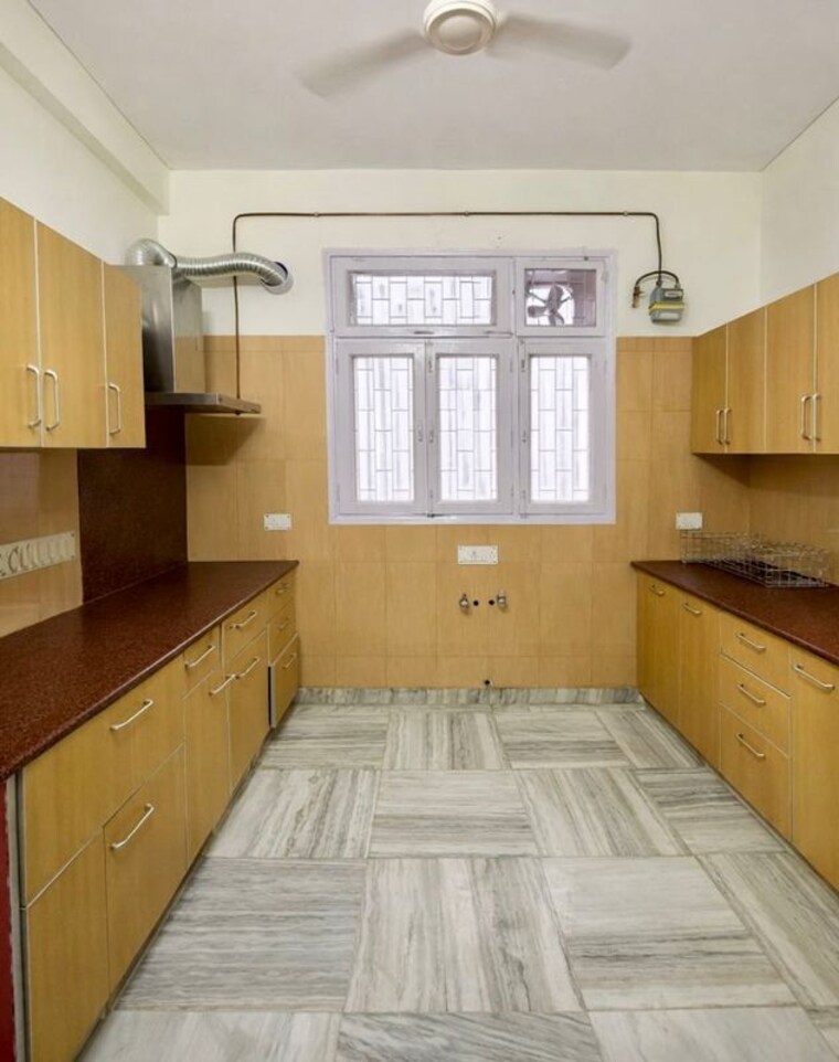 Kitchen, lajpat nagar 4 1 RK 100 Sq.Yd. Villa In Lajpat Nagar 4 Delhi 10462906