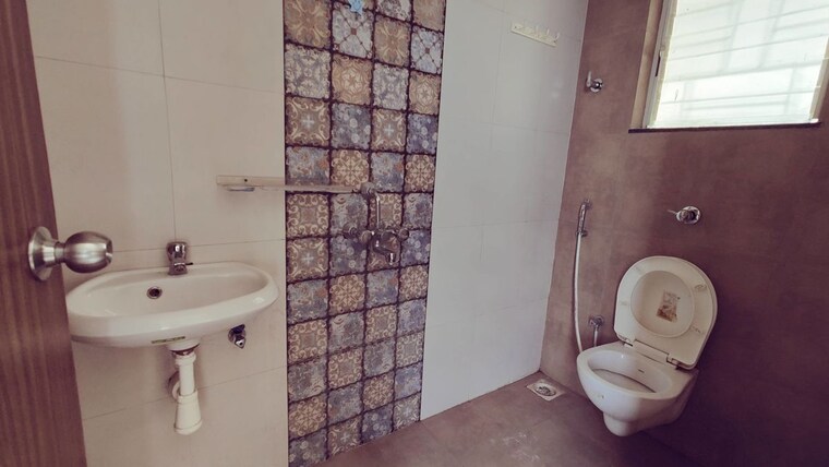Bathroom, vilas-javdekar-yash-one 1 Bedroom 400 Sq.Ft. Apartment In Pirangut Pune 10462883