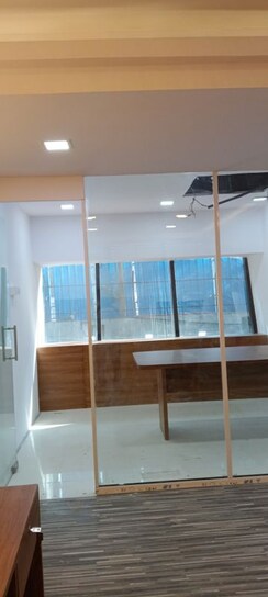 Office Space For Rent in VIP Plaza