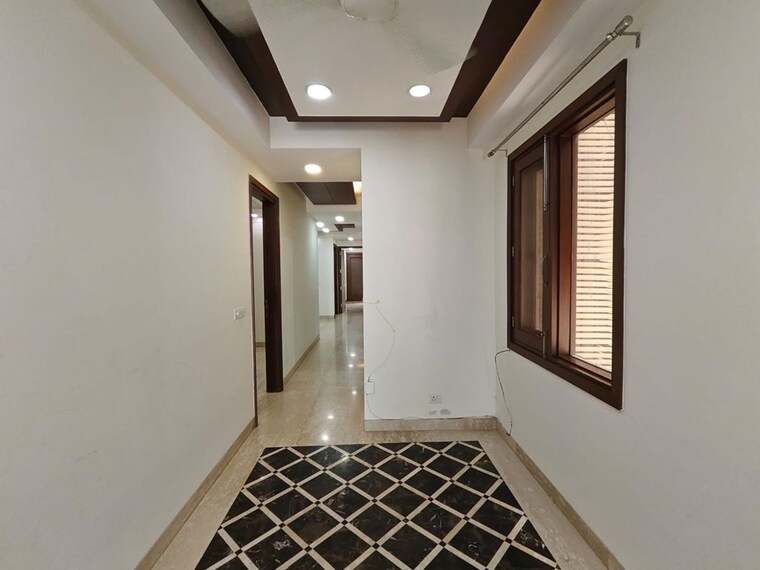 undefined, green park extension 4 Bedroom 300 Sq.Yd. Builder Floor In Green Park Extension Delhi 10462940