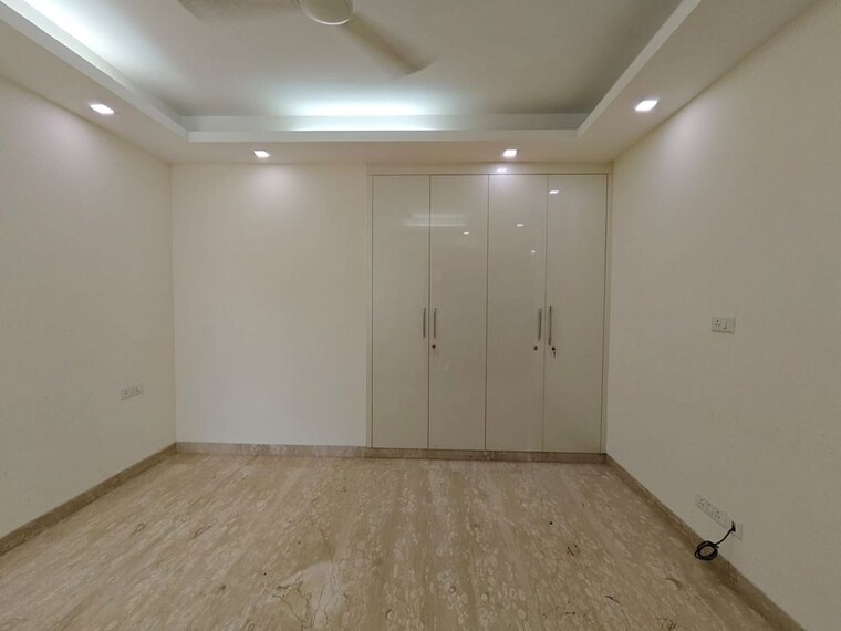 Room, green park extension 4 Bedroom 300 Sq.Yd. Builder Floor In Green Park Extension Delhi 10462940