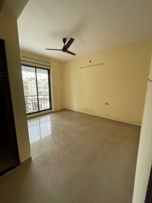 Room in 2 BHK Apartment at Kharghar – for Rent
