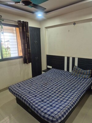 Bedroom in 2 BHK Apartment at Kamgar Putala Vasahat – for Rent