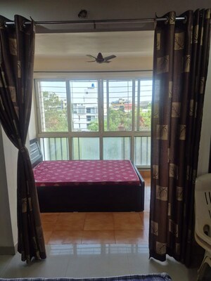 Bedroom in 2 BHK Apartment at Kamgar Putala Vasahat – for Rent