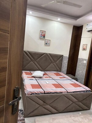 Bedroom in 1 BHK Builder Floor at Craft Destination 43, Sector 43 – for Rent