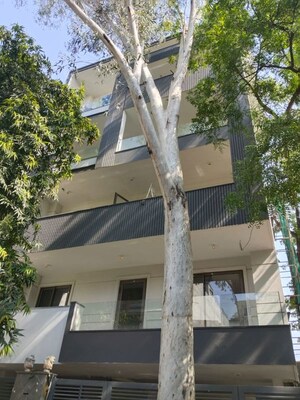 4 BHK Builder Floor – Exterior View View at Safdarjung Development Area - for Rent