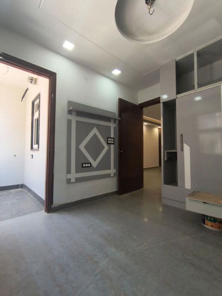 Room, rohini sector 25 3 Bedroom 870 Sq.Ft. Builder Floor In Rohini Sector 25 Delhi 10462965