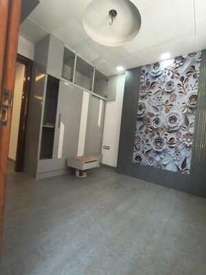 Room in 3 BHK Builder Floor at Rohini Sector 25 – for Sale