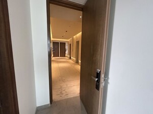 Room in 3 BHK Apartment at Prestige Jasdan Classic, Mahalaxmi – for Rent