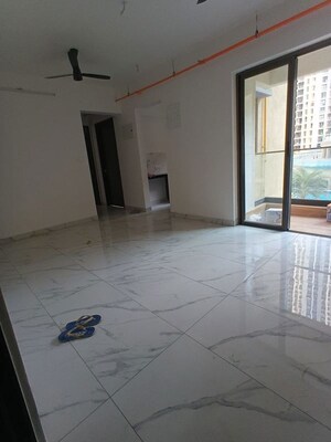 Room in 2 BHK Apartment at Raymond Park Avenue, Pokhran Road No One – for Rent