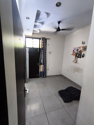 Hall in 1 BHK Builder Floor at Divya Kunj, Niti Khand – for Rent