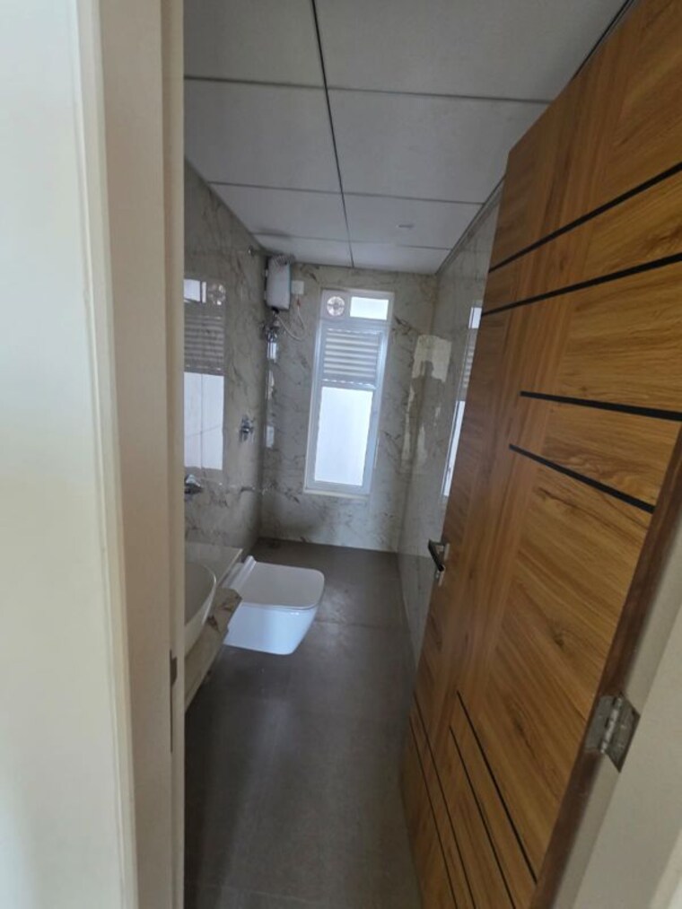 Bathroom, lic colony 3 Bedroom 1051 Sq.Ft. Apartment In Lic Colony Mumbai 10462998
