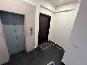 Furnished Amenities in 4 BHK Builder Floor at Panchsheel Enclave – for Rent