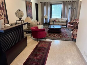 Living Room in 4 BHK Builder Floor at Panchsheel Enclave – for Rent