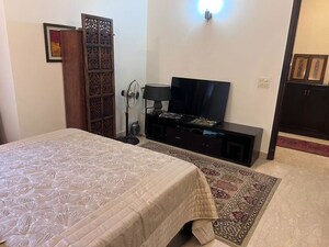 Bedroom in 4 BHK Builder Floor at Panchsheel Enclave – for Rent