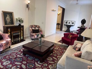 Living Room in 4 BHK Builder Floor at Panchsheel Enclave – for Rent