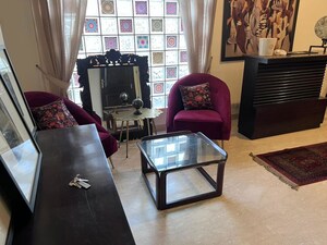 Living Room in 4 BHK Builder Floor at Panchsheel Enclave – for Rent