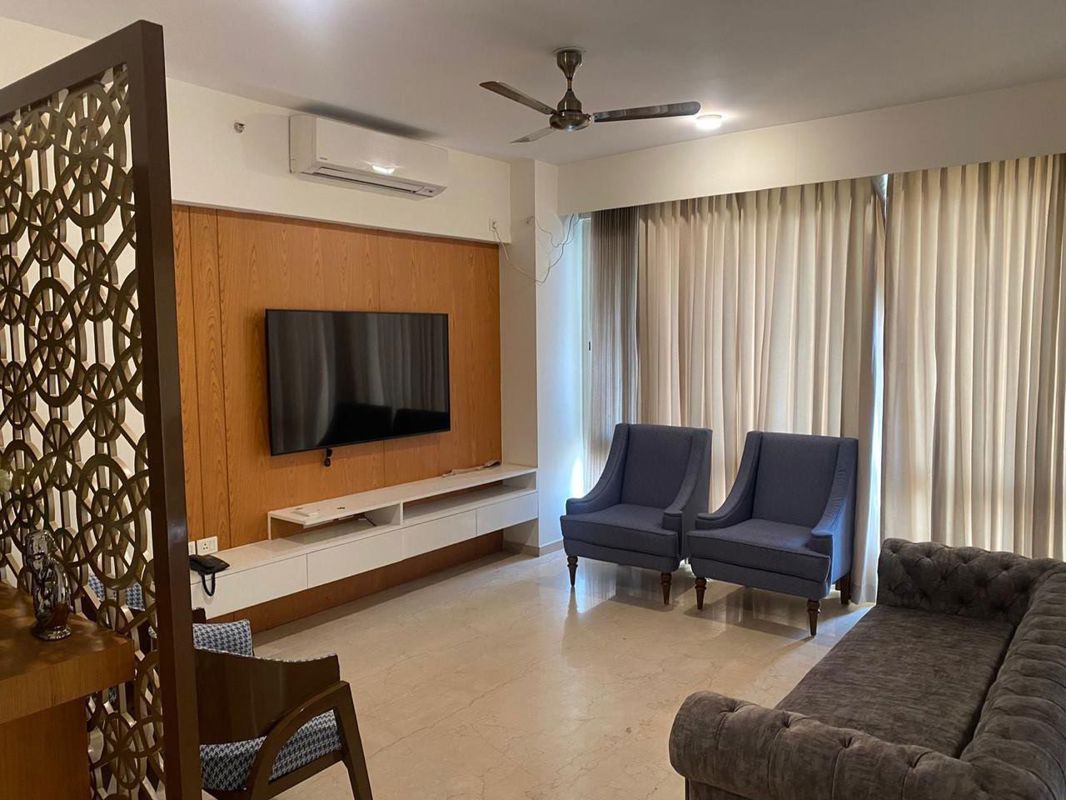 2 BHK + Pooja Room 800 Sq.Ft. Apartment in Pyramid Square 67A