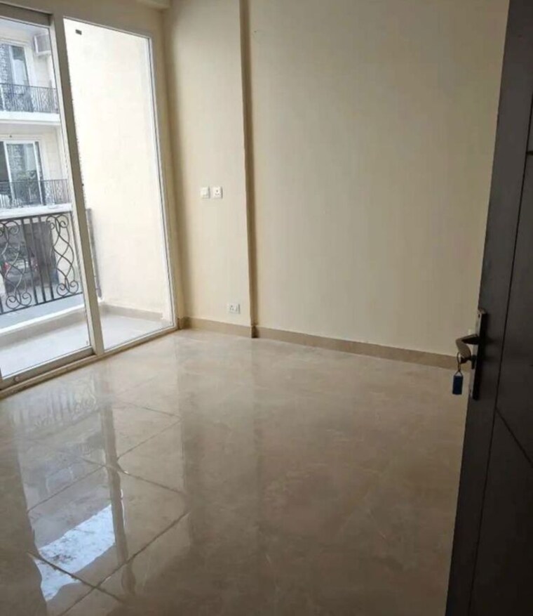 Bathroom, pyramid-square-67a 2 Bedroom 800 Sq.Ft. Apartment In Sector 67 Gurgaon 10463047