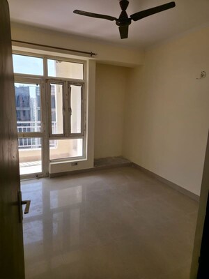 Room in 2 BHK Apartment at Supertech Ecovillage I, Sector 1 Greater Noida – for Rent