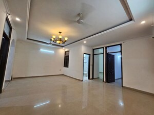 2 BHK Builder Floor For Rent in Saket