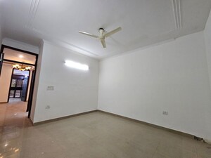 Room in 2 BHK Builder Floor at Saket – for Rent