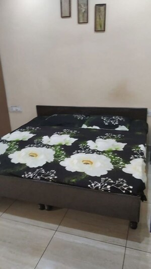 Bedroom in 2 BHK Builder Floor at Ludhiana City Centre – for Rent