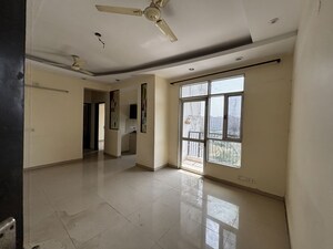2 BHK Apartment For Sale in Prateek Wisteria, Sector 77