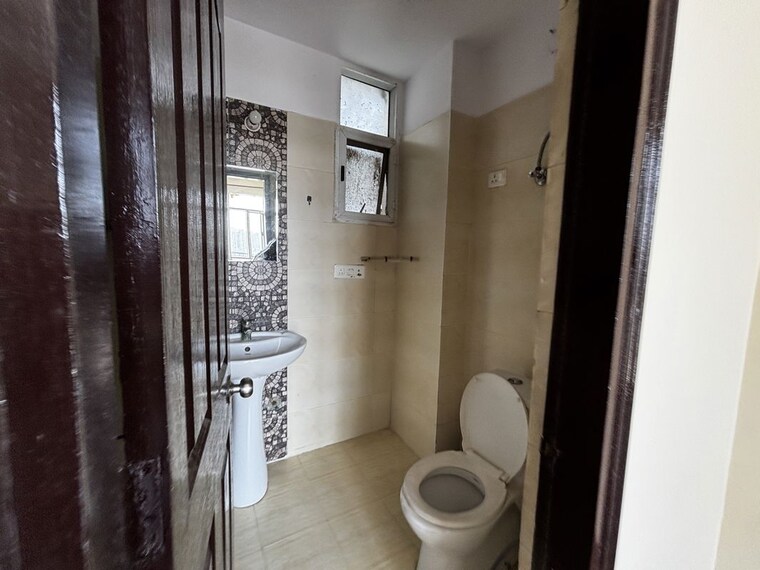 Bathroom, prateek-wisteria 2 Bedroom 1135 Sq.Ft. Apartment In Sector 77 Noida 10463131