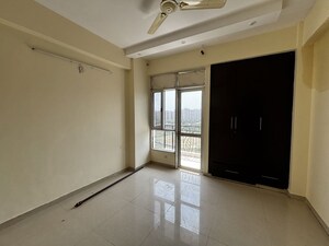 Room in 2 BHK Apartment at Prateek Wisteria, Sector 77 – for Sale