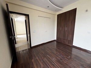 Room in 2 BHK Apartment at Prateek Wisteria, Sector 77 – for Sale