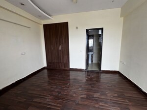 Room in 2 BHK Apartment at Prateek Wisteria, Sector 77 – for Sale
