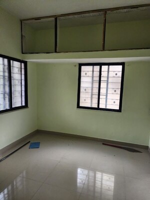Room in 3 BHK Villa at Kamgar Putala Vasahat – for Sale